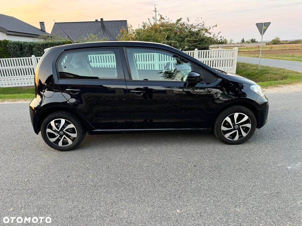 Volkswagen up! 1.0 United - 9