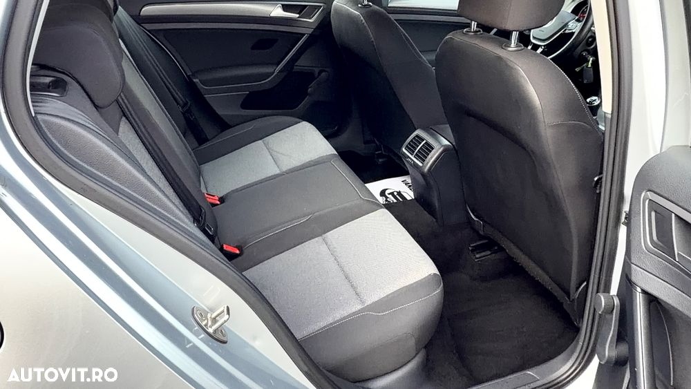 Volkswagen Golf 1.2 TSI BlueMotion Technology Comfortline - 17