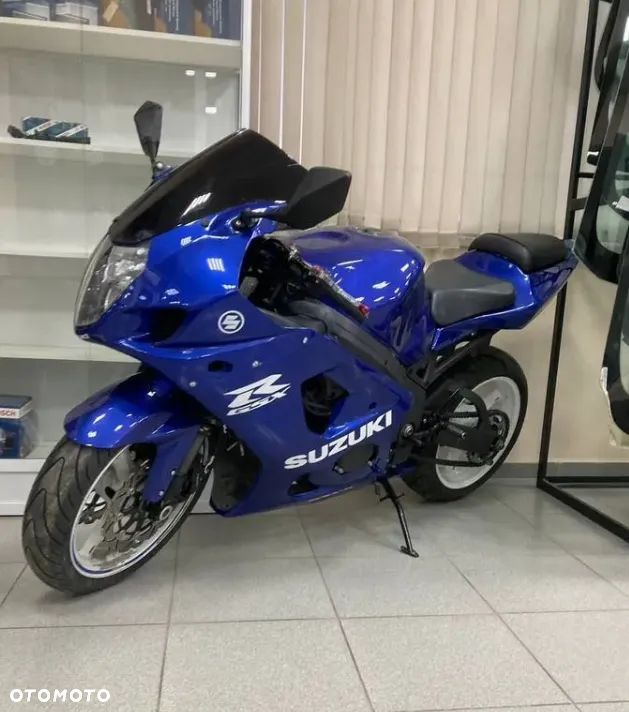 Suzuki GSX-R - 1