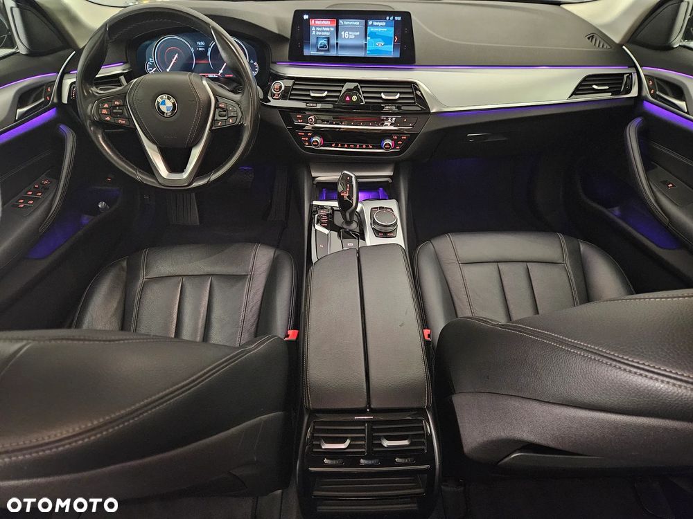 BMW Seria 5 520d - 16