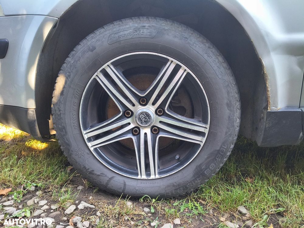 Volkswagen Passat 1.9TDI Comfortline - 5