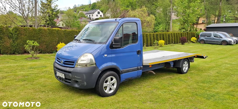 Nissan Interstar - 2
