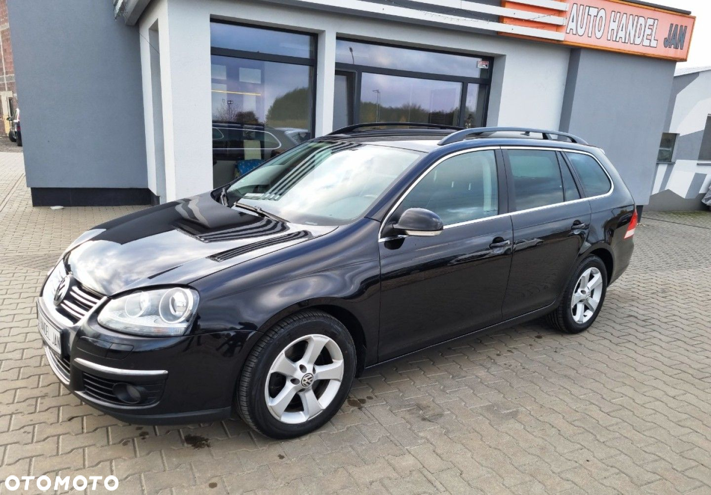 Volkswagen Golf - 18