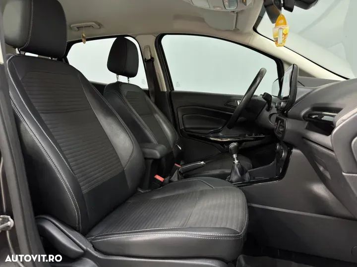 Ford EcoSport - 11