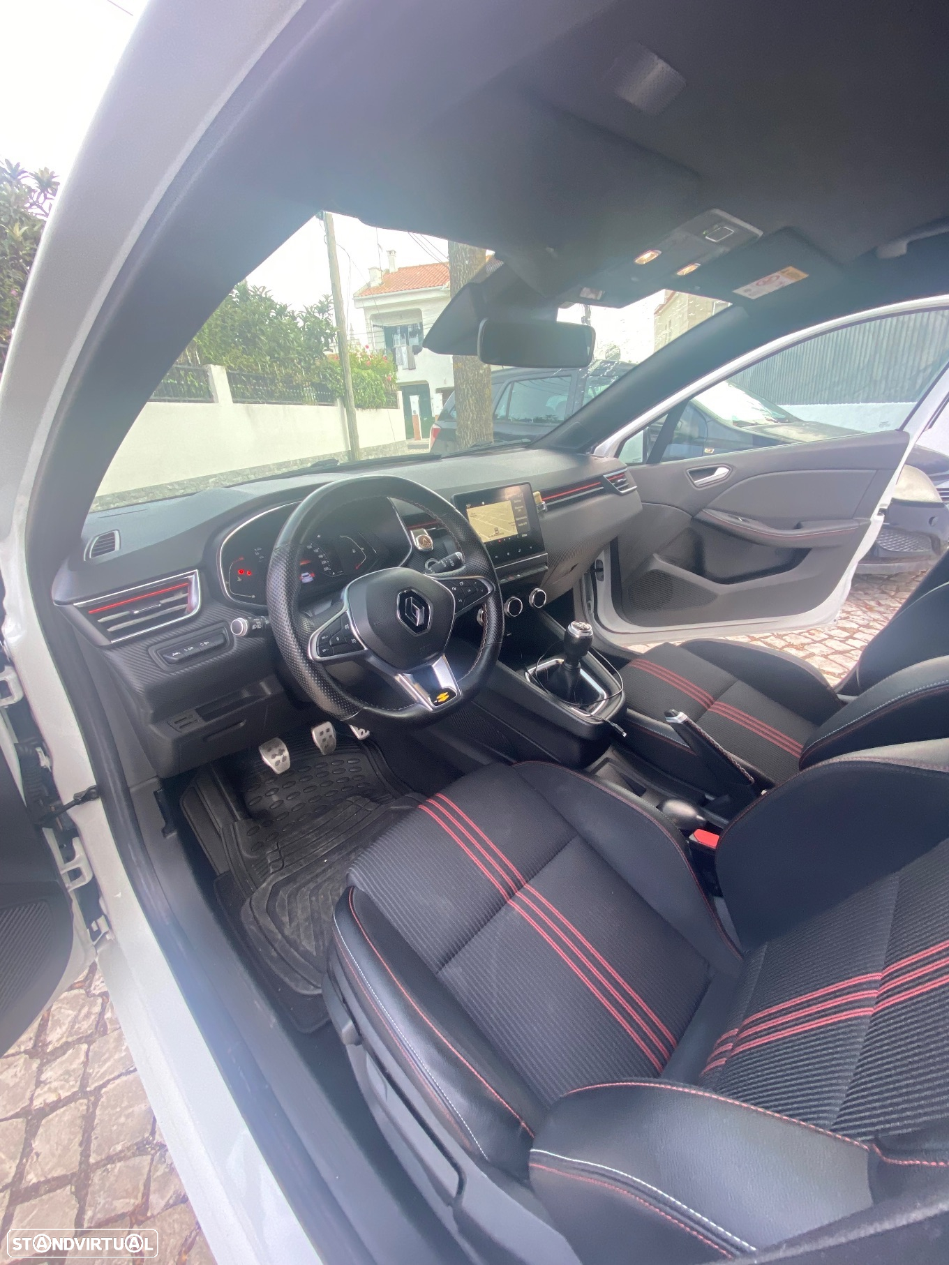 Renault Clio 1.0 TCe RS Line - 12