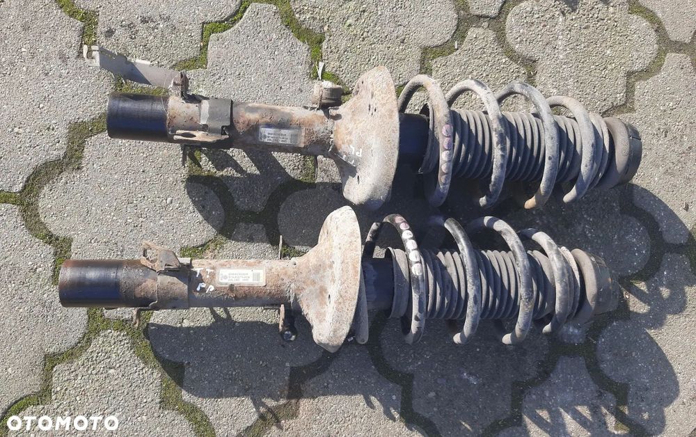 Audi TT 8n amortyzator przedni przód 1,8T komplet