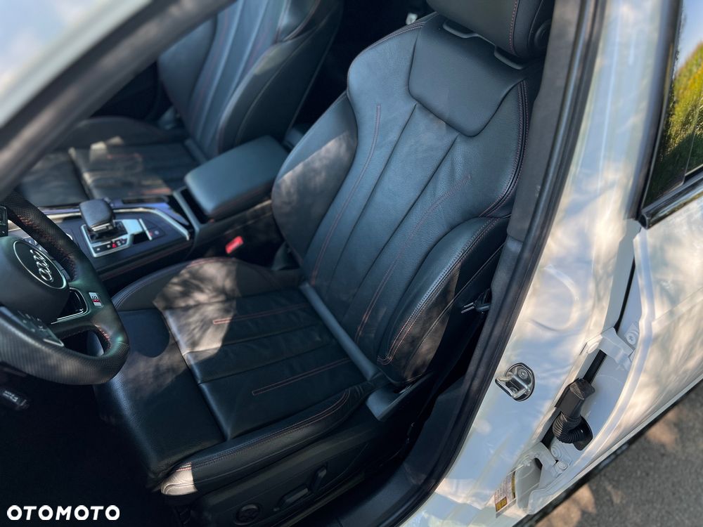 Audi A4 Limousine 2.0 TFSI Quattro S tronic - 11