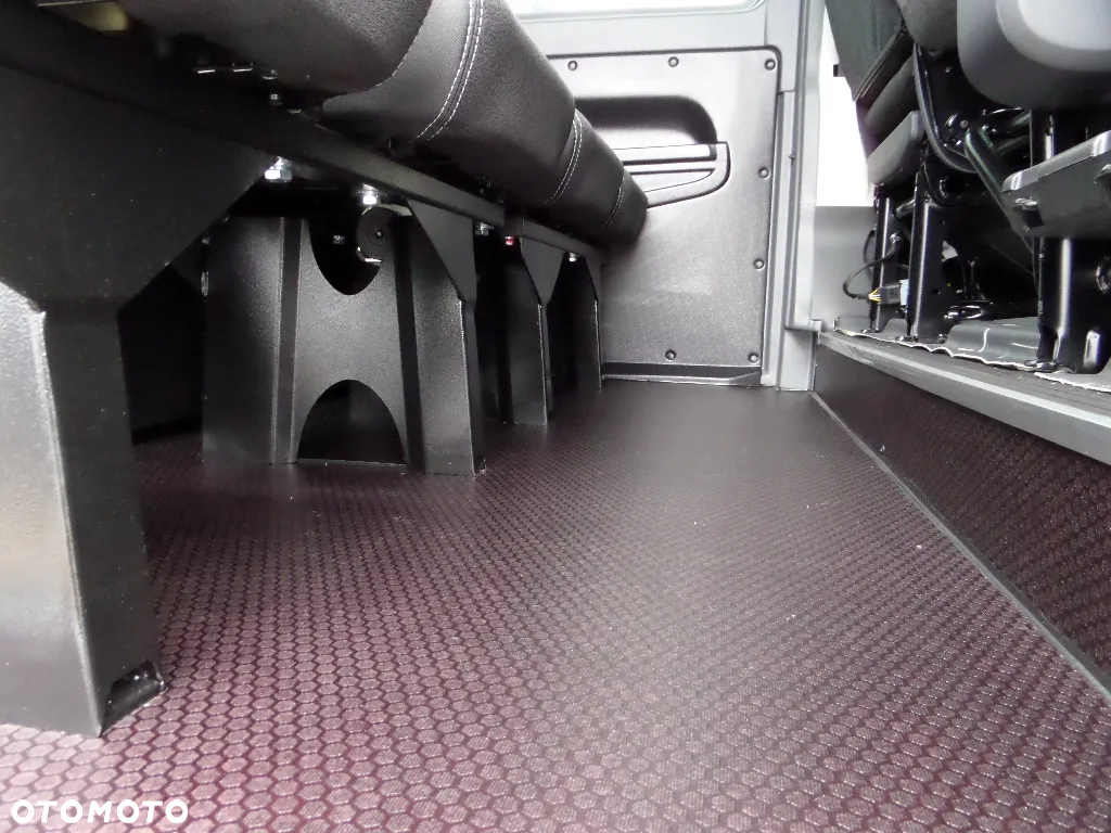 Fiat Nowy Model Ducato L4H2 140KM Furgon brygadówka 7 osobowy seria 2 - 14
