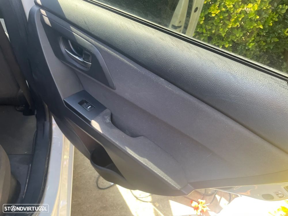 Toyota Auris Touring Sports 1.8 HSD Comfort +P.Techno+P.Sport - 45