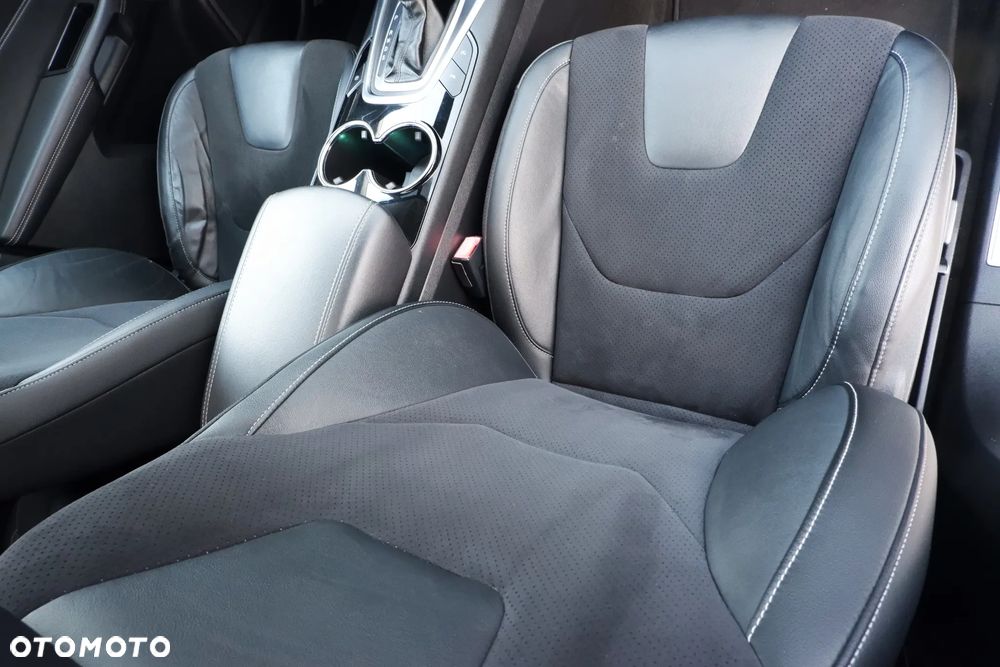 Ford S-Max 2.0 TDCi 4WD Titanium PowerShift - 8