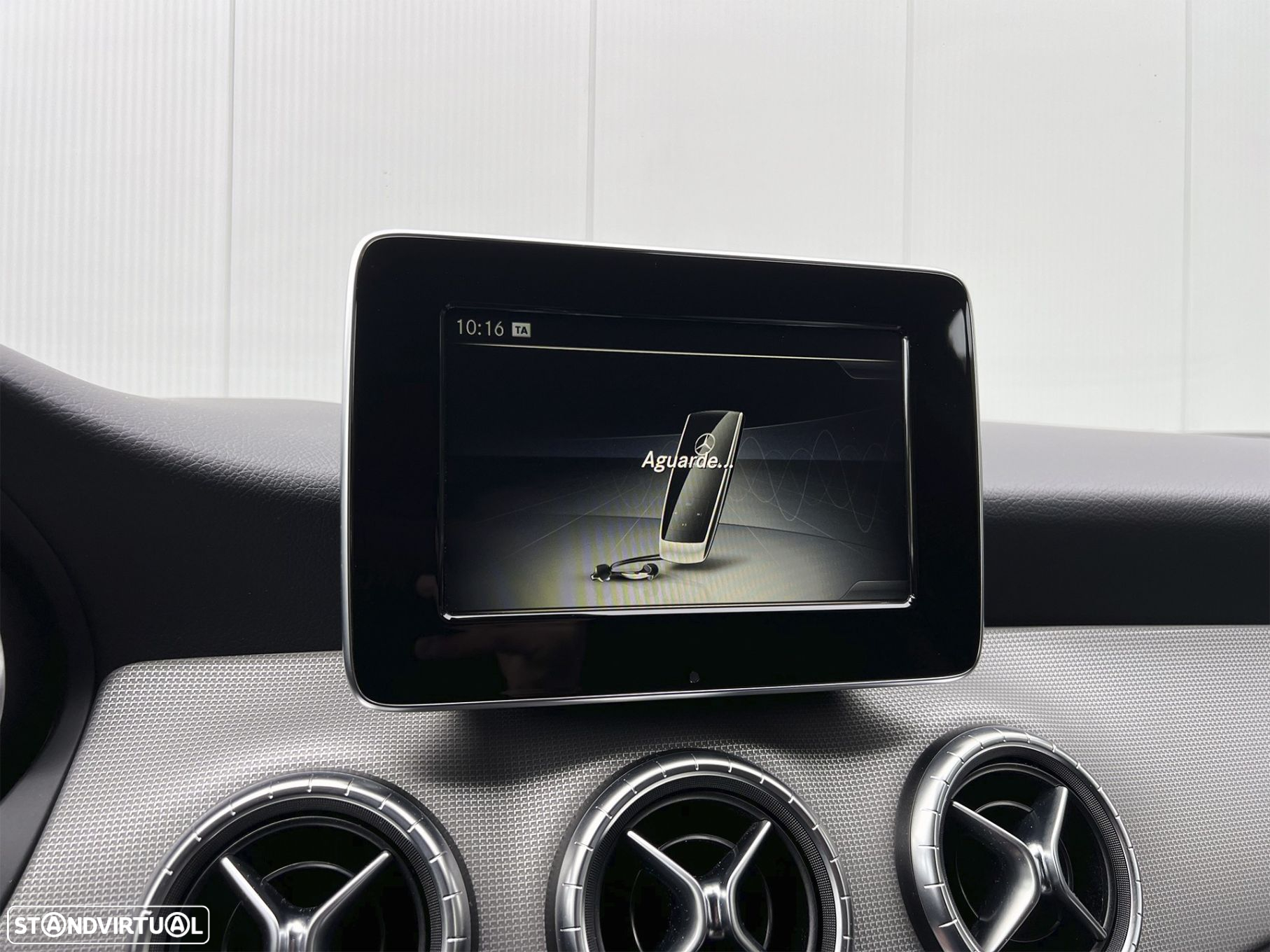 Mercedes-Benz CLA 180 d Shooting Brake - 36