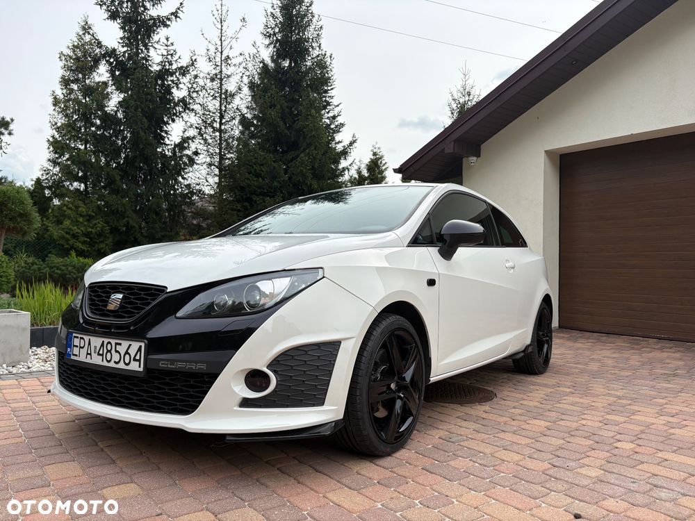Seat Ibiza SC 1.4 TSI DSG Cupra - 2