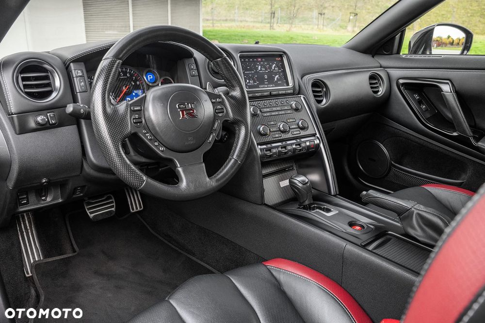 Nissan GT-R Black Edition - 24