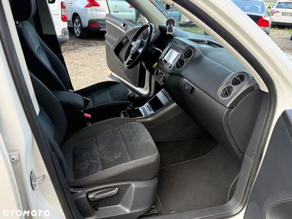 Volkswagen Tiguan 2.0 TDI DPF 4Motion Exclusive - 13