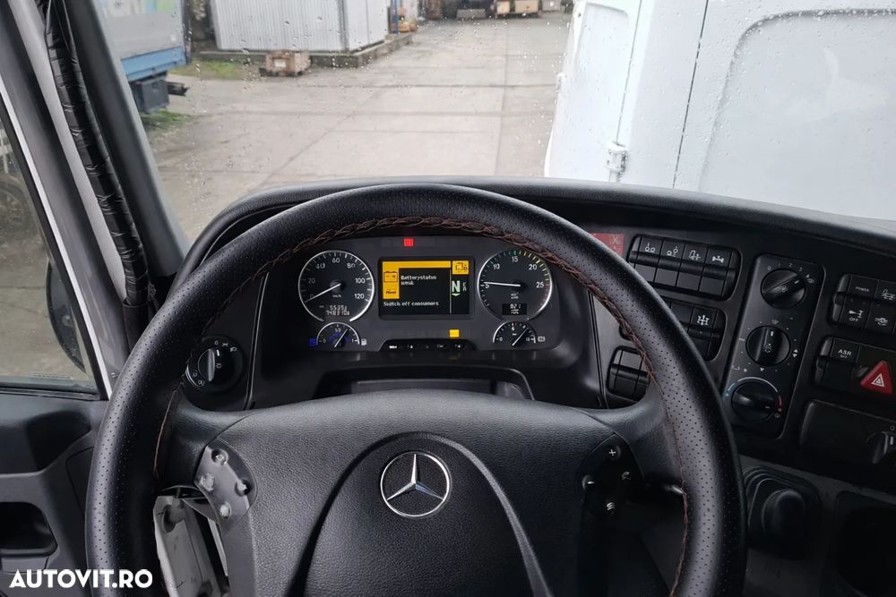 Mercedes-Benz ACTROS - 10