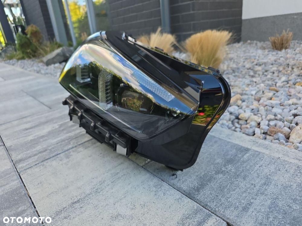 BMW X1 U11 Lampa prawa przód Full Led Adaptive Shadow Line 5A9A23602 Czarna - 4