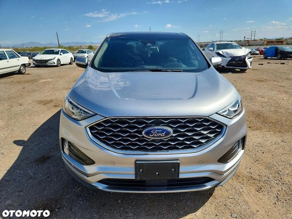 Ford Edge - 1