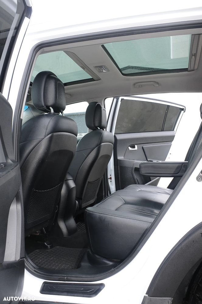 Kia Sportage 2.0 DSL HP 6AT 4x4 Style - 27