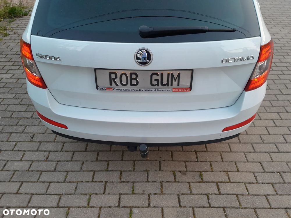 Skoda Octavia 2.0 TDI DSG Premium Edition - 22