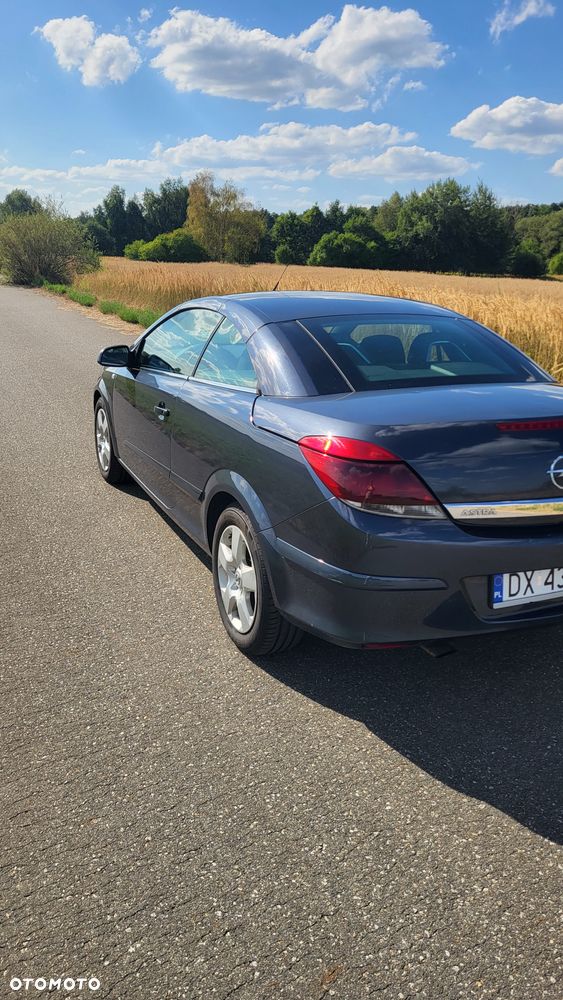 Opel Astra 1.9 CDTI Cosmo - 2
