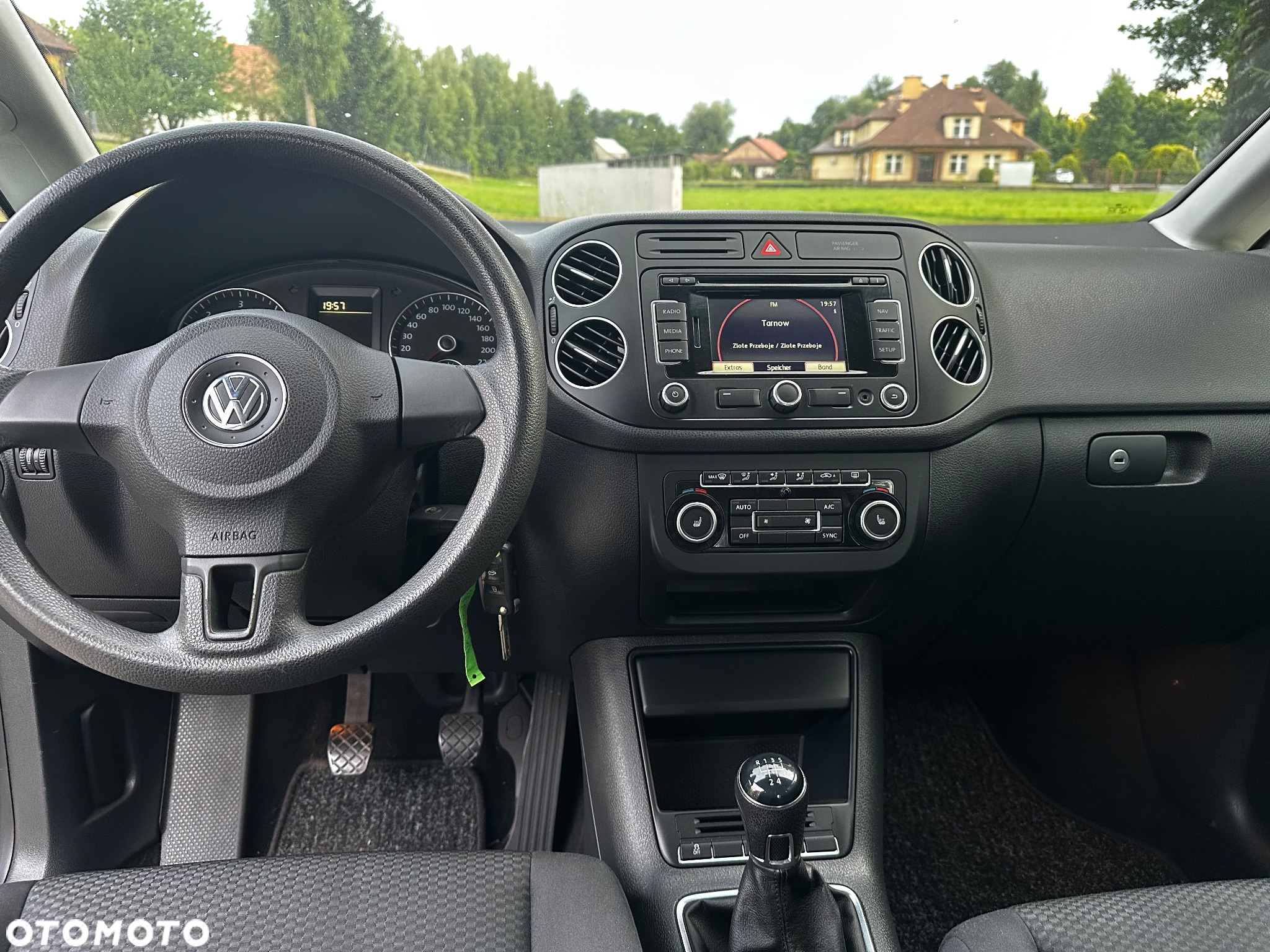 Volkswagen Golf Plus 1.6 TDI BlueMot Comfortline - 22