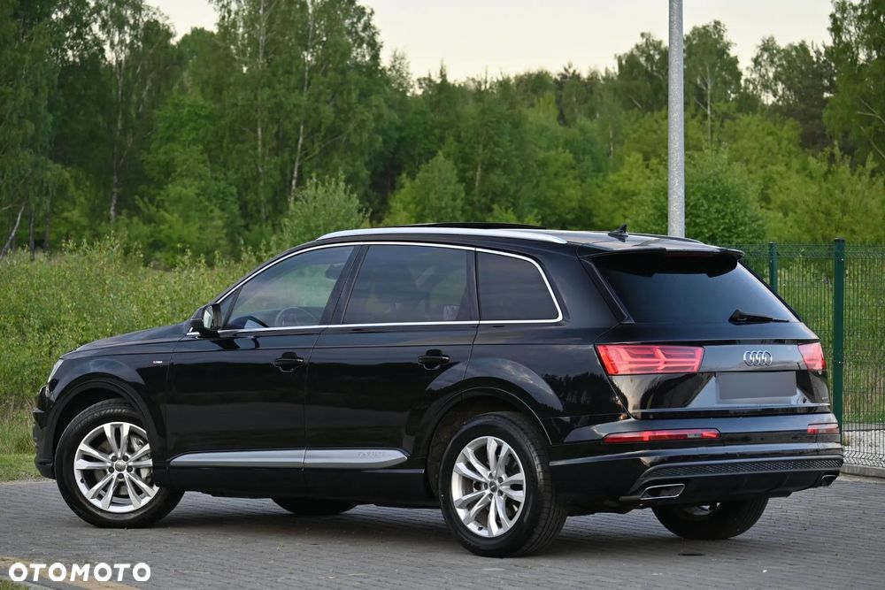 Audi Q7 - 16