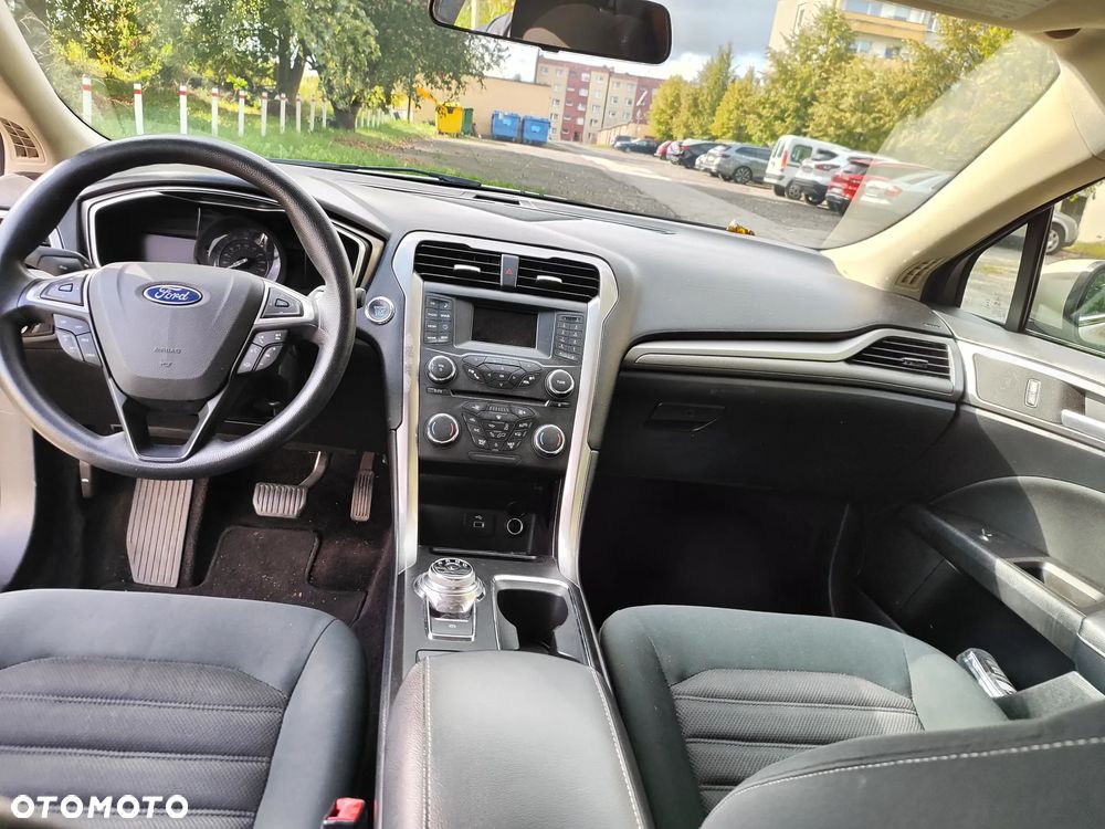 Ford Fusion - 9