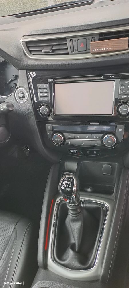 Nissan Qashqai ver-1-2-dig--t-tekna-premium-pele-preta - 11