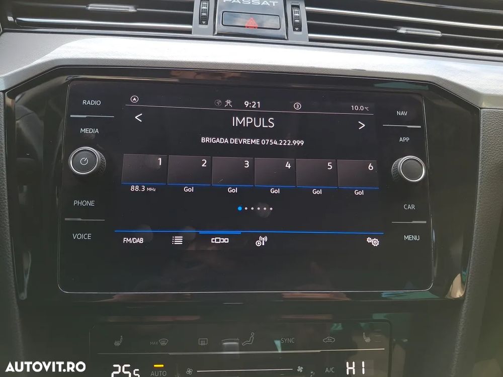 Volkswagen Passat Variant 2.0 TDI DSG Highline - 16