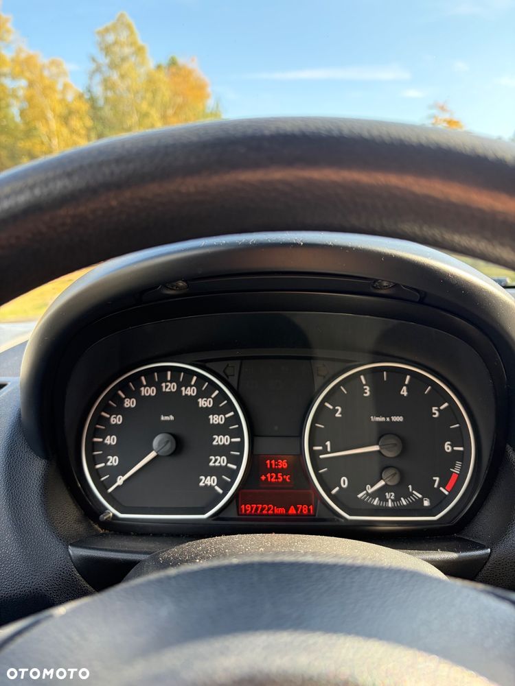 BMW Seria 1 116i - 11