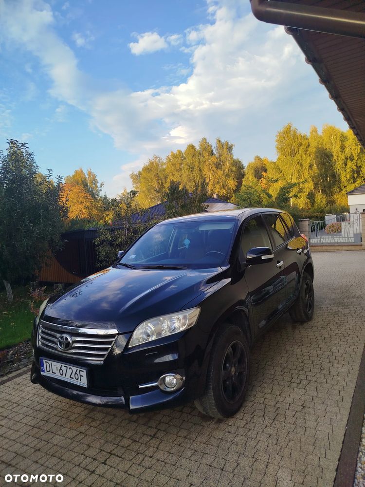 Toyota RAV4 - 1