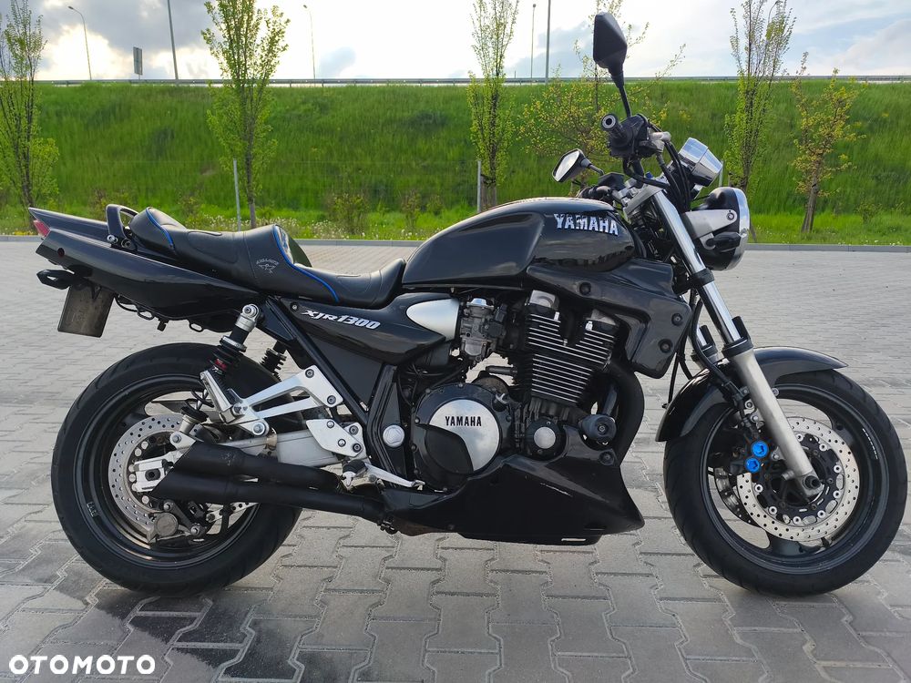 Yamaha XJR - 2