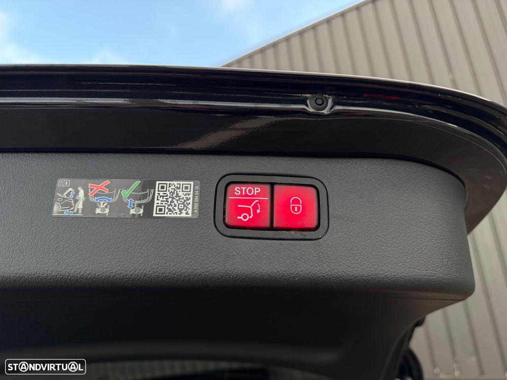 Mercedes-Benz C 63 AMG S E Performance 4Matic - 25