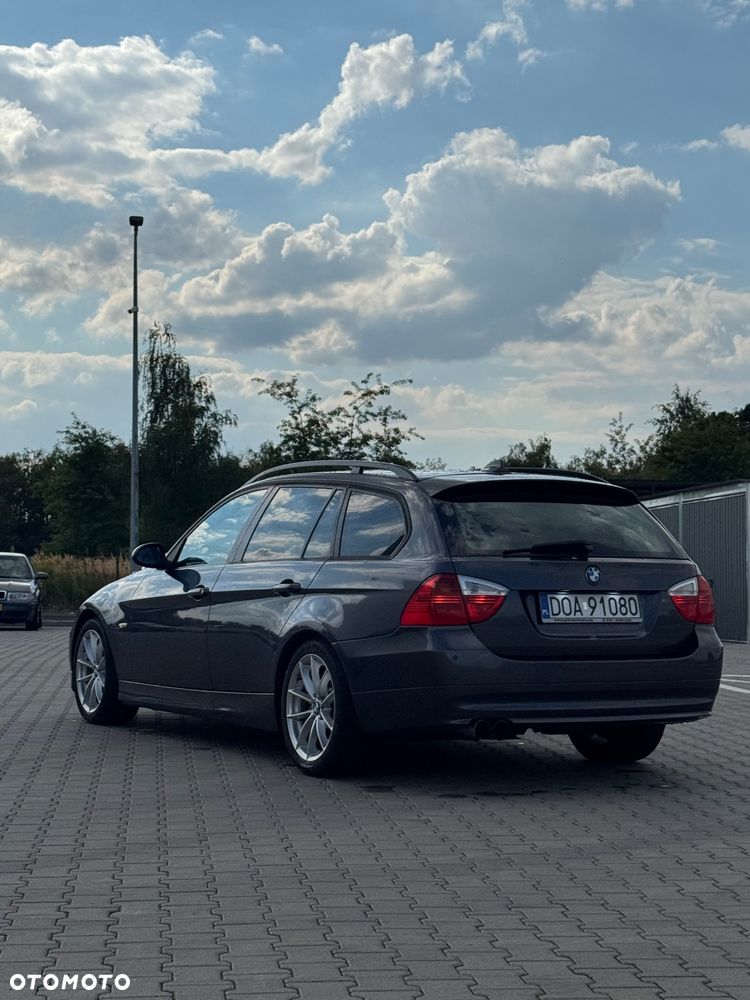 BMW Seria 3 320d - 8