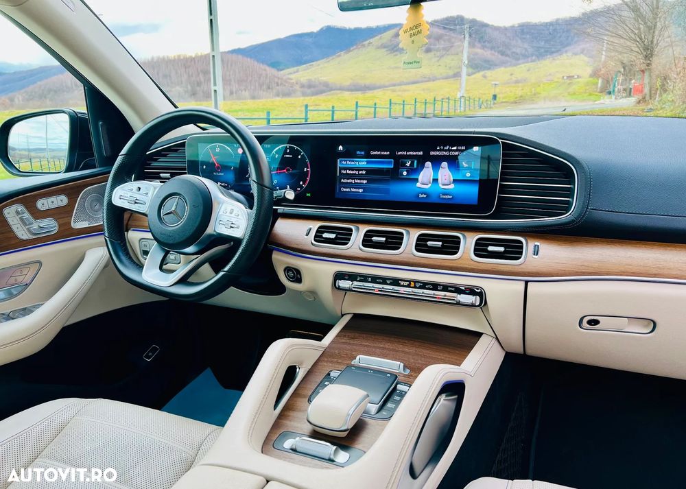 Mercedes-Benz GLS - 8