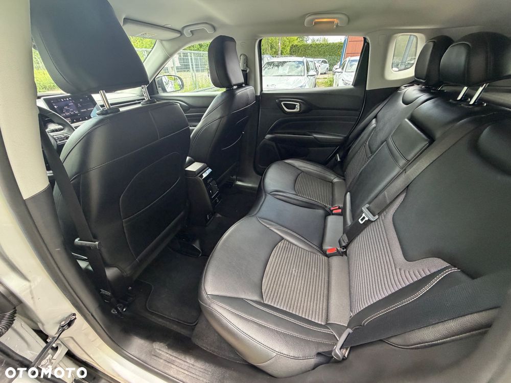 Jeep Compass 1.5 T4 mHEV Limited FWD S&S DCT - 35