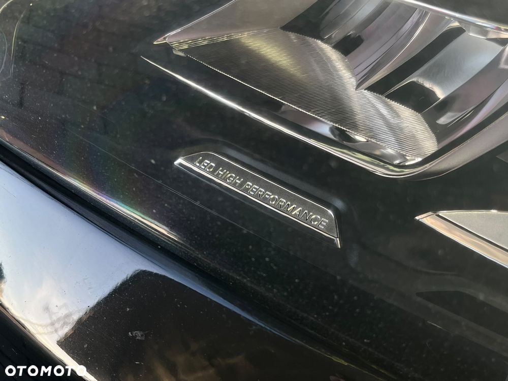 Mercedes-Benz CLA 200 7G-DCT AMG Line - 33