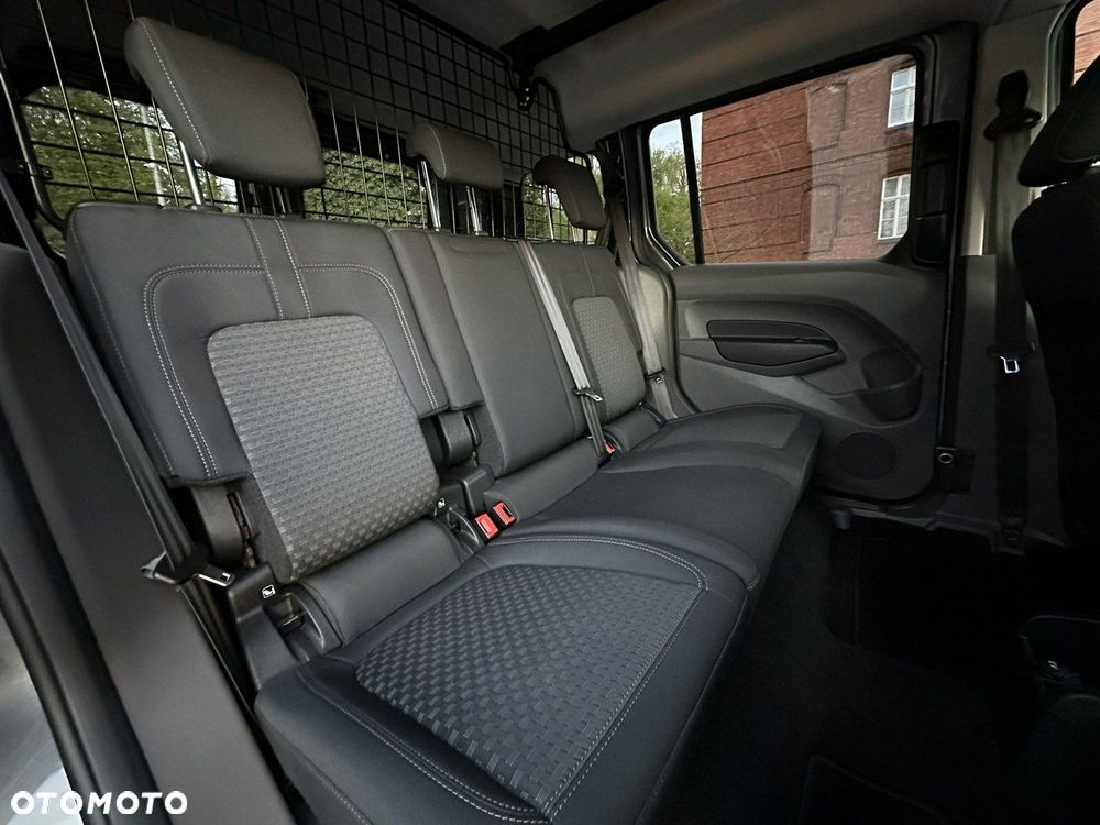 Ford Transit Connect - 10