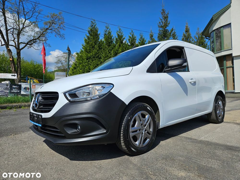 Mercedes-Benz Citan 110 rok 2022 diesel klima ele. fotele 3-osobowy cięzarowy vat1 kamera asystent