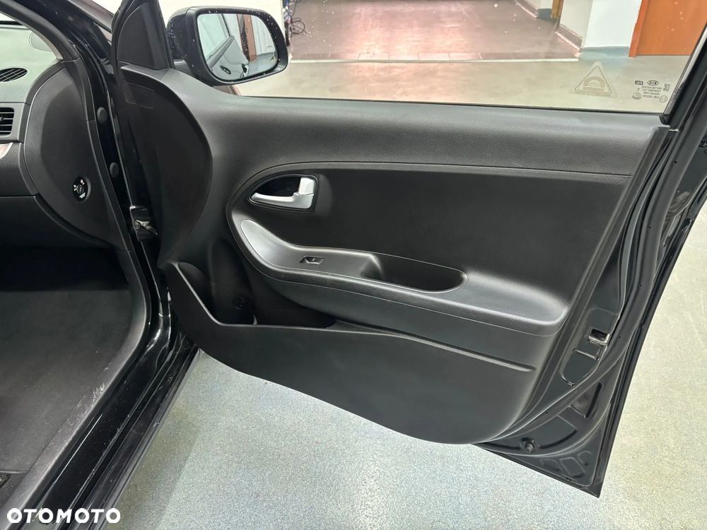 Kia Picanto 1.2 Fifa World Cup Edition - 9