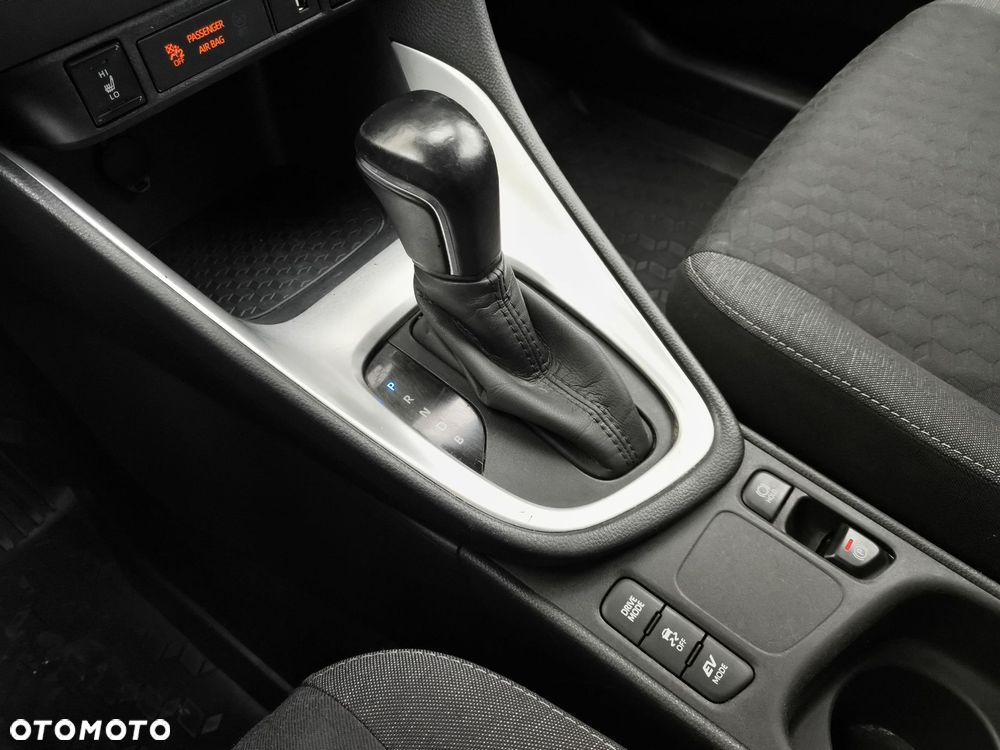 Toyota Yaris Hybrid 1.5 Comfort - 21