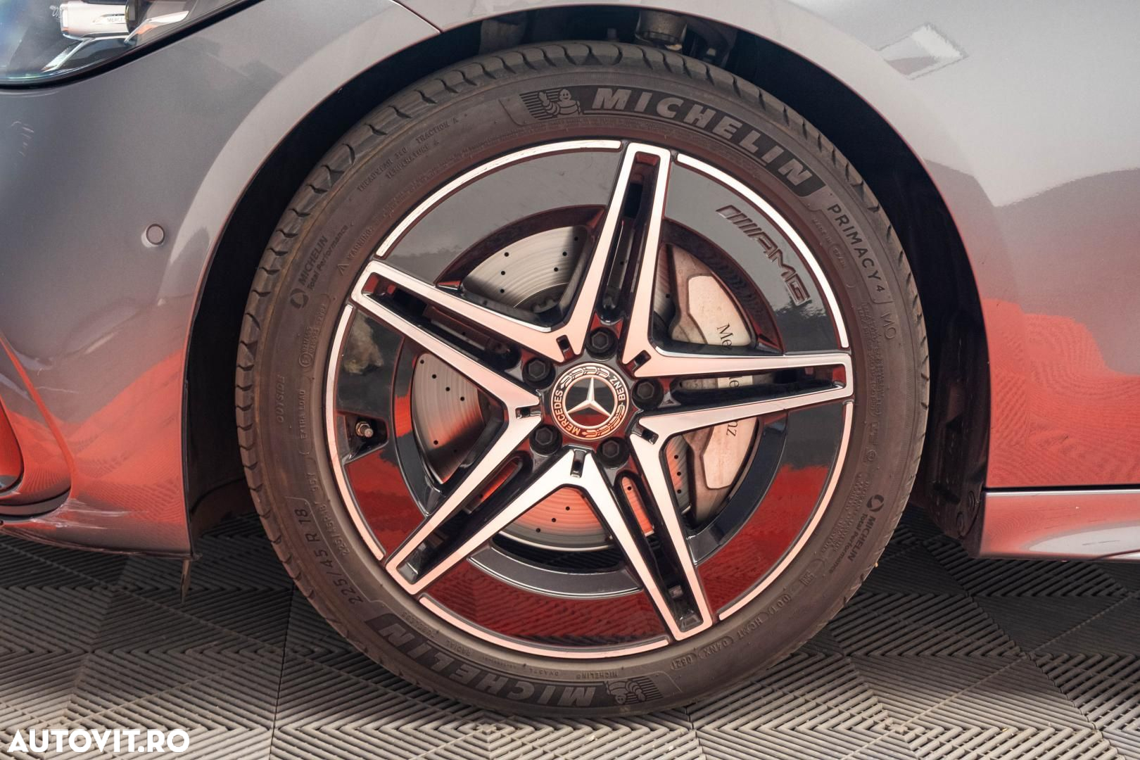 Mercedes-Benz C 300 4Matic T 9G-TRONIC - 7