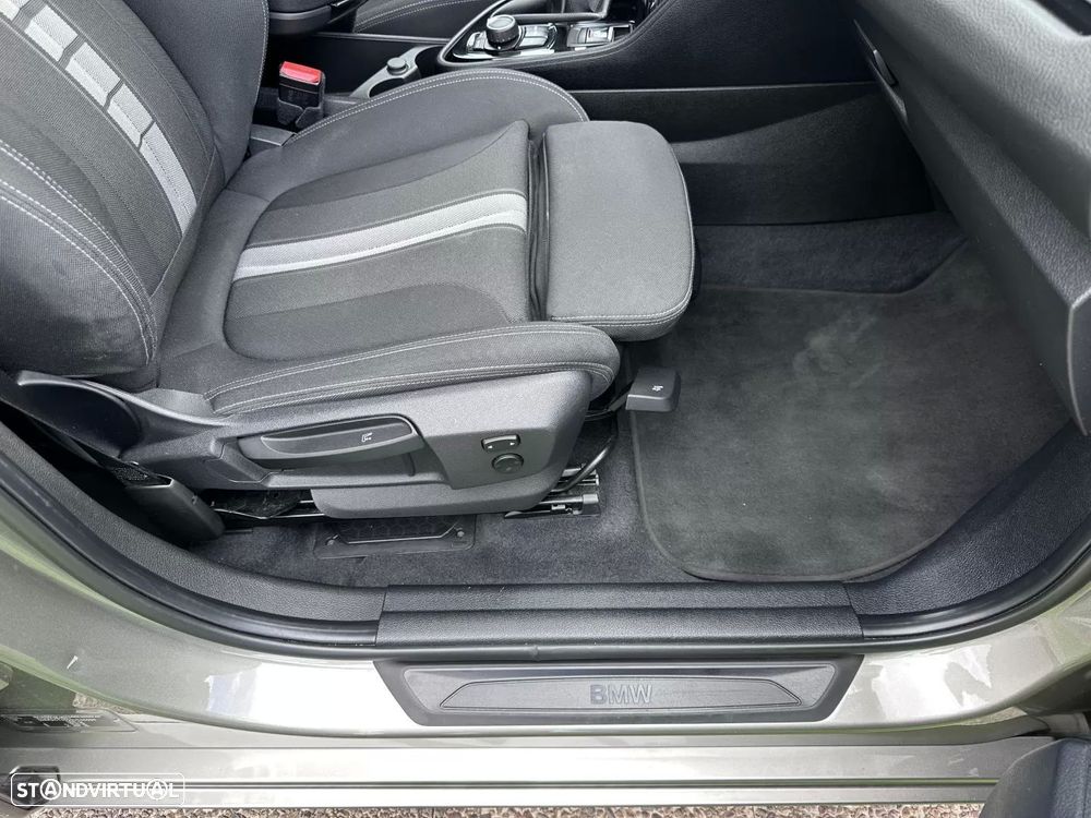 BMW 218 Active Tourer d Line Sport - 57