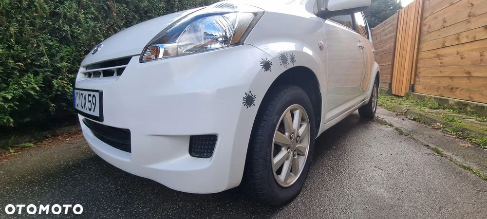 Daihatsu Sirion 1.3 CooLine - 4