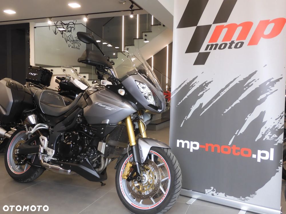 Triumph Tiger - 1