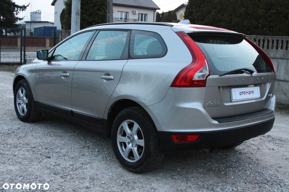 Volvo XC 60 D4 Momentum - 7