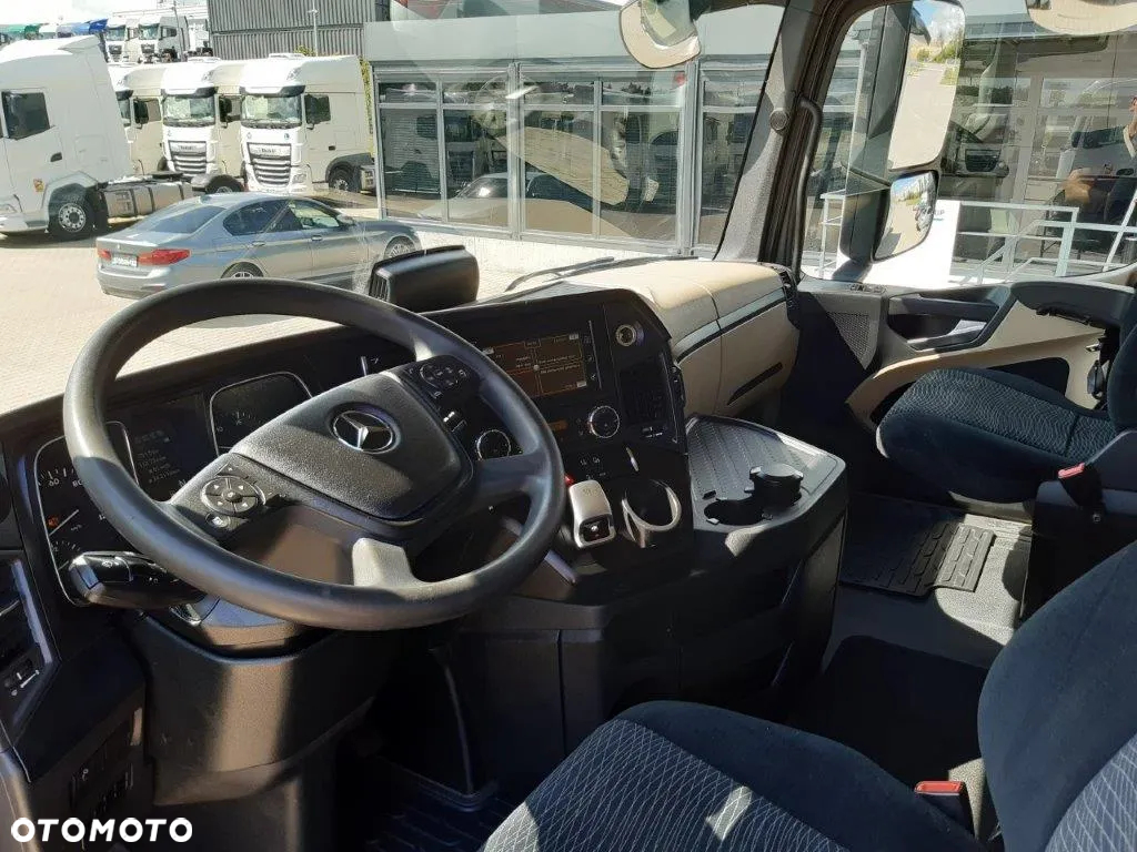 Mercedes-Benz ACTROS (30328) - 13
