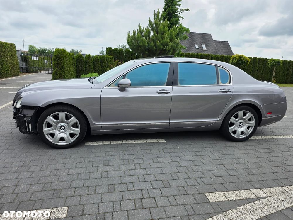 Bentley Flying Spur - 33