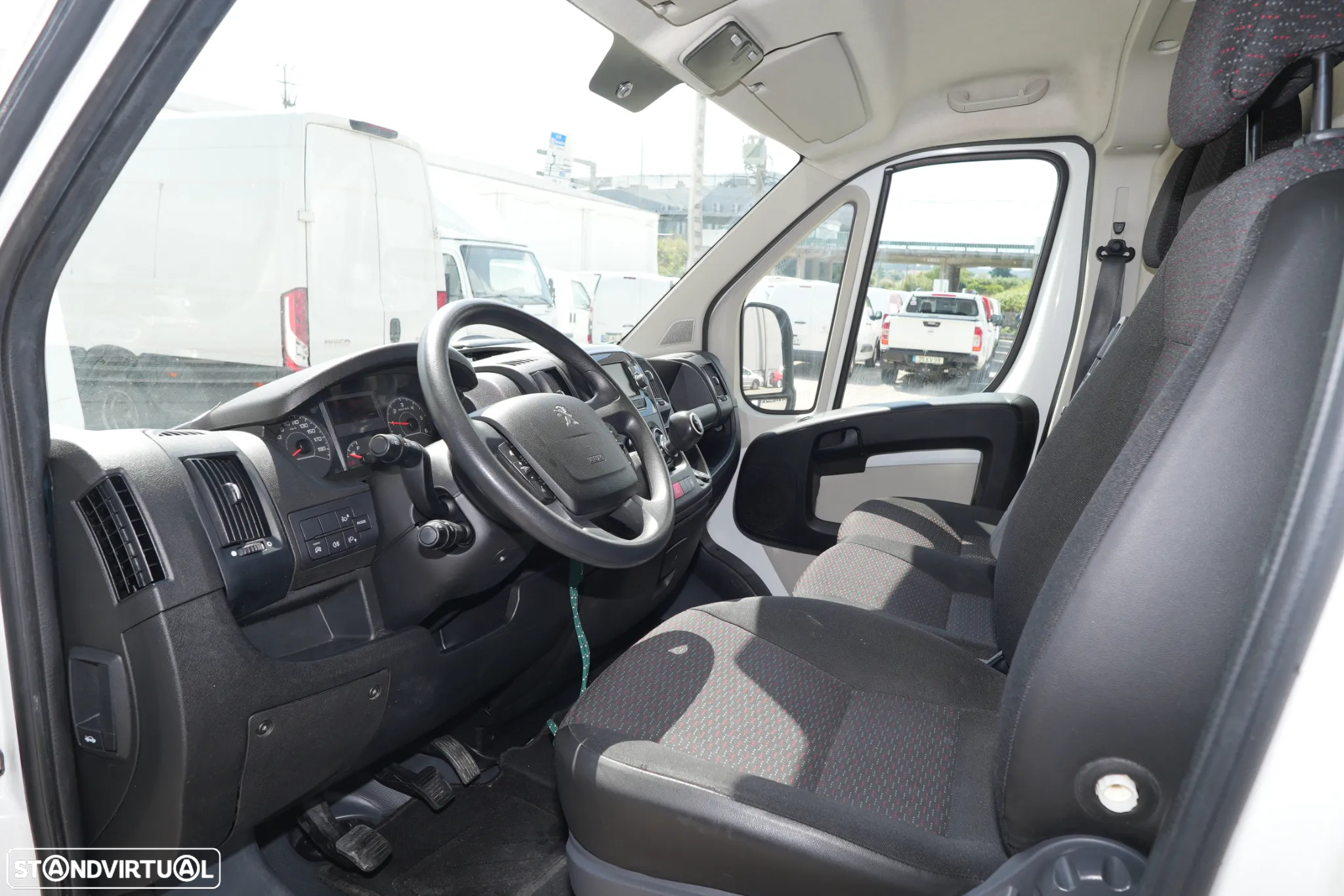 Peugeot Boxer L4H2 Maxi Longa 2.2BlueHDI 165cv - 9