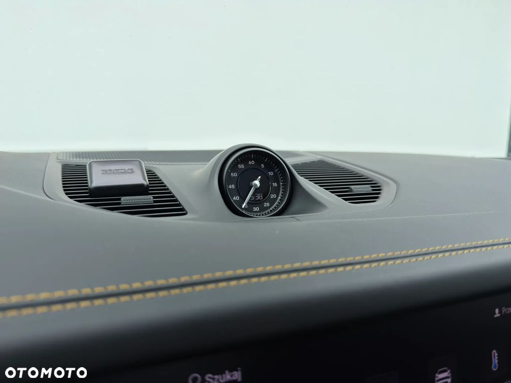 Porsche Cayenne - 26